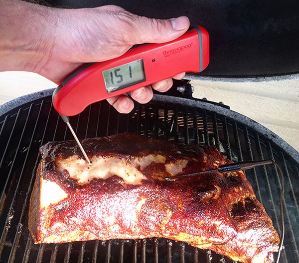 thermapen mk4 taking temperature on grill