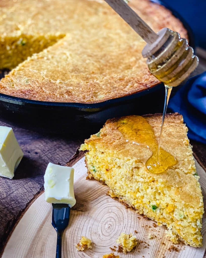 honey drizzled cheddar jalapeno cornbread