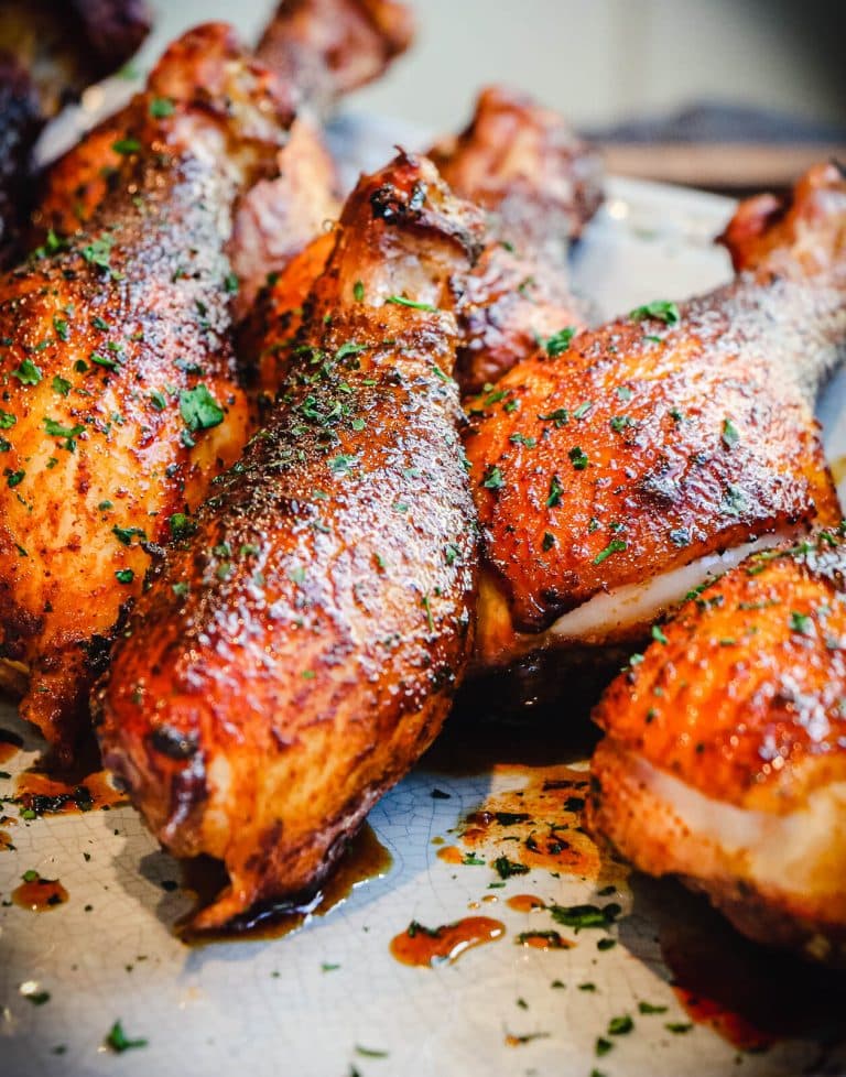 Smoked chicken drumsticks with honey glaze