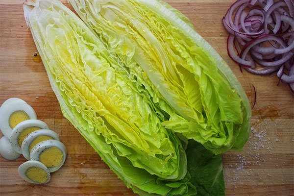 lettuce-grilled-romaine-steak-salad-recipe