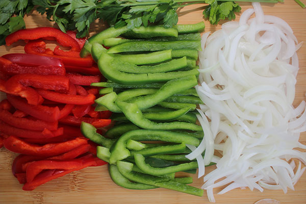 peppers-onions-sliced-steak-fajita-recipe