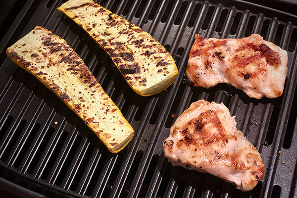 Maxi-Matic Indoor Electric Grill Review – Minh & Tim