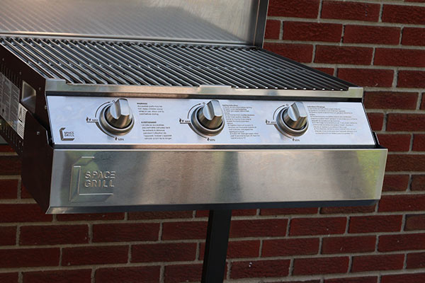 Space grill drip pan