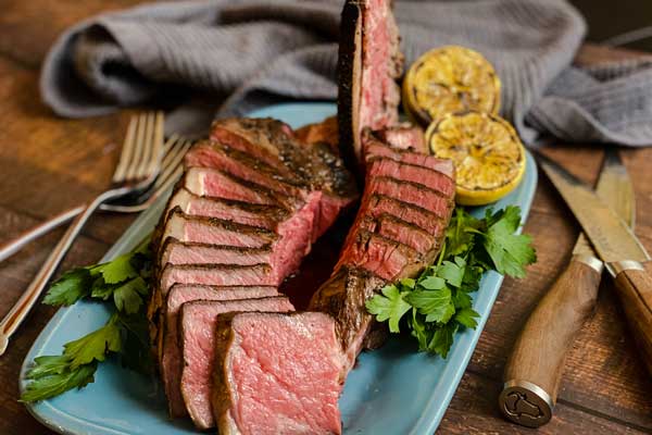 Dry Brined steak sliced and ready to serve