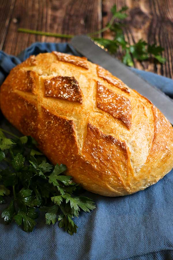 Fresh bread for open-faced hot beef sandwich 