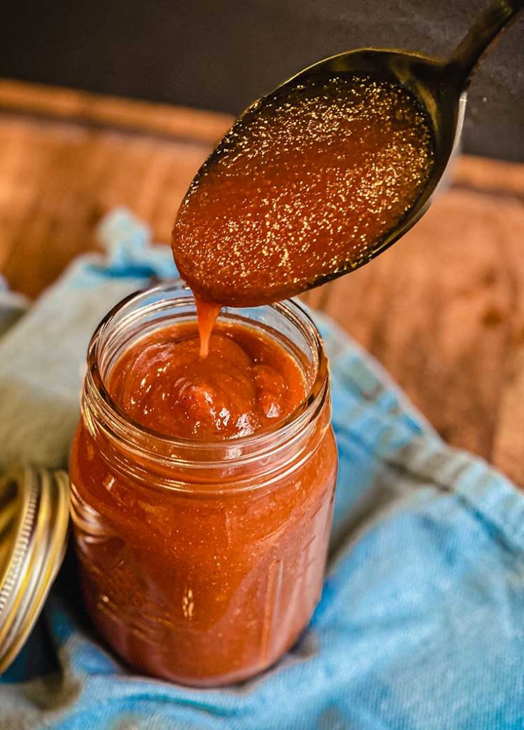 Store homemade barbecue sauce in a jar