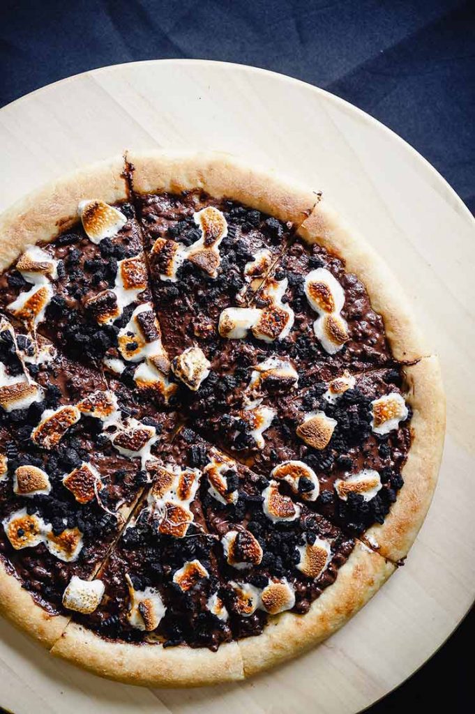 The Best Tricks for Cooking a Pizza on the Kamado Grill Grill