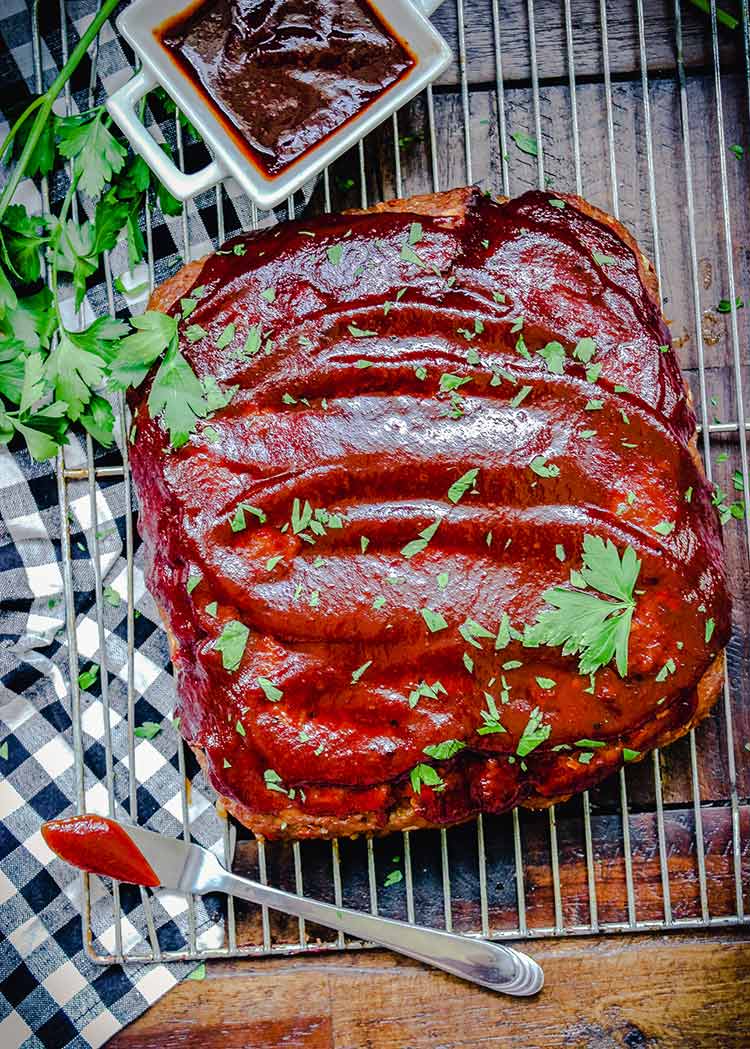 bbq sauce on meatloaf