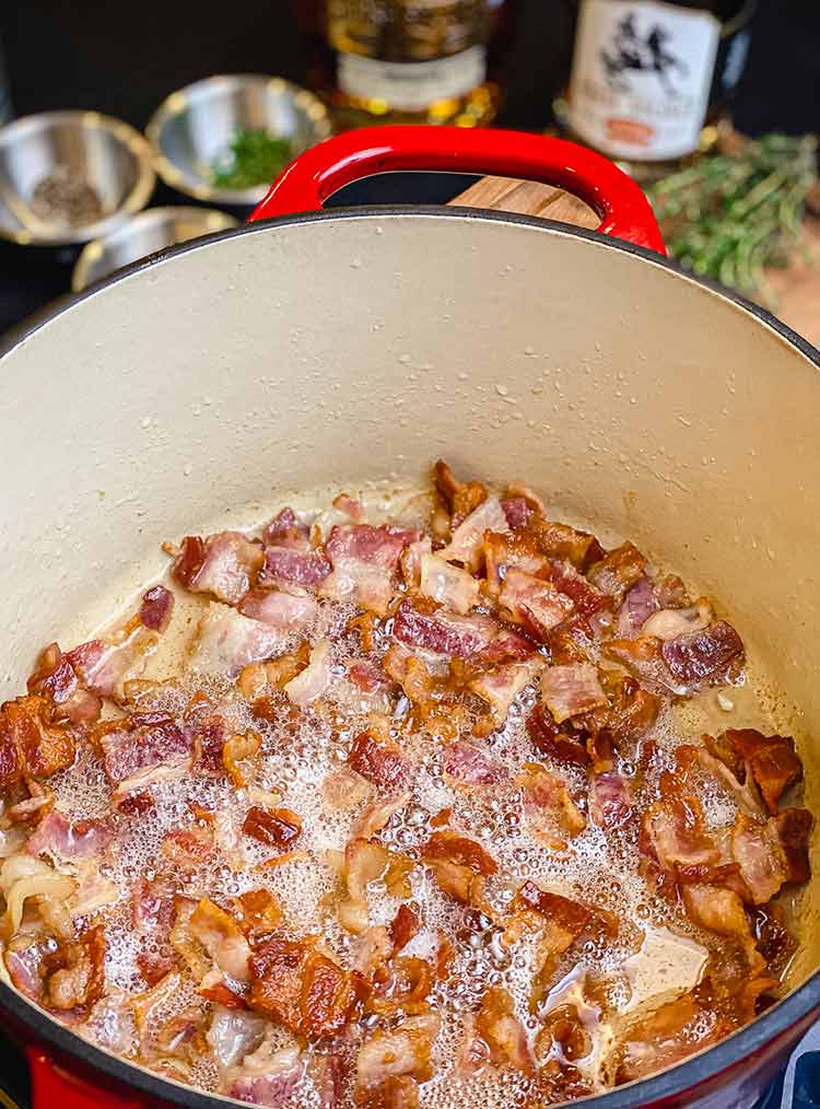 bacon cooking in dutch oven 