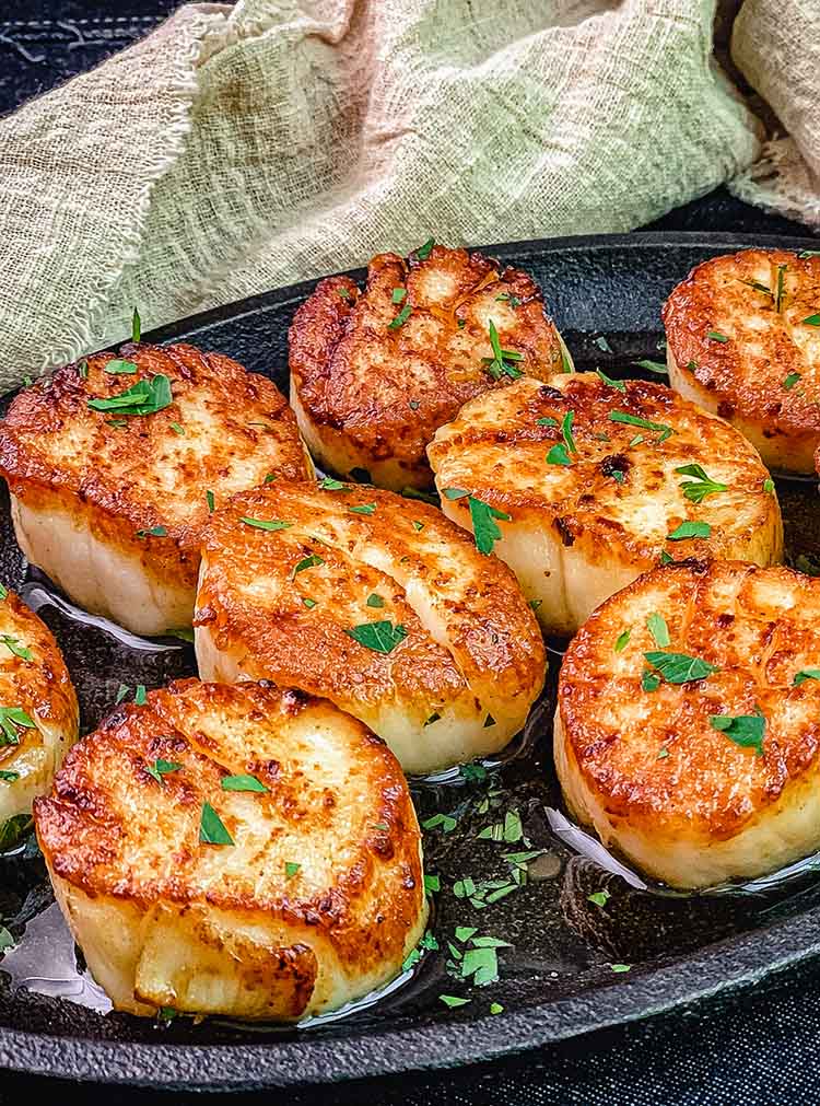 easy scallops, seared on a grill