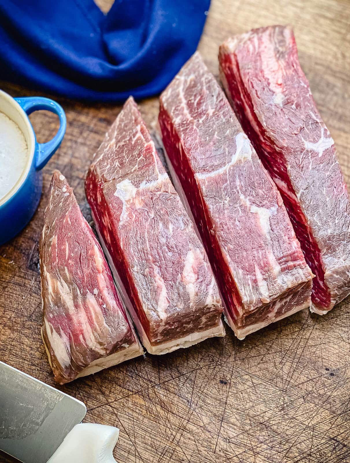 picanha sliced with the grain