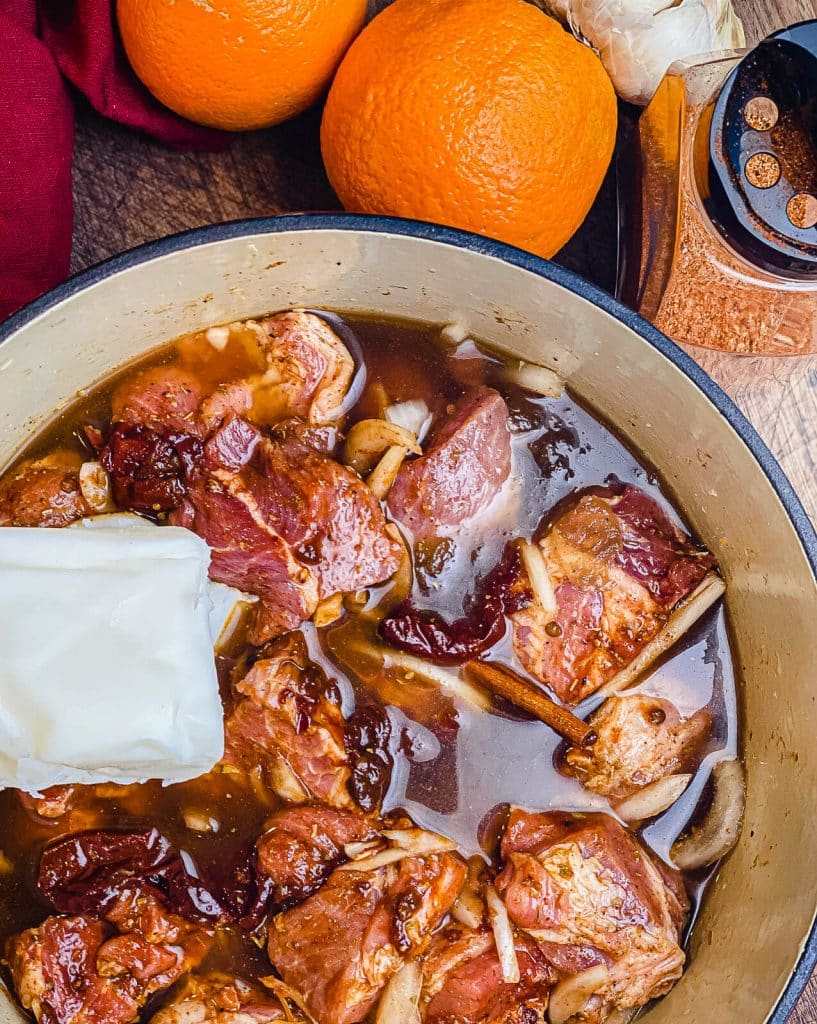 pork carnitas ingredients with chicken stock and lard